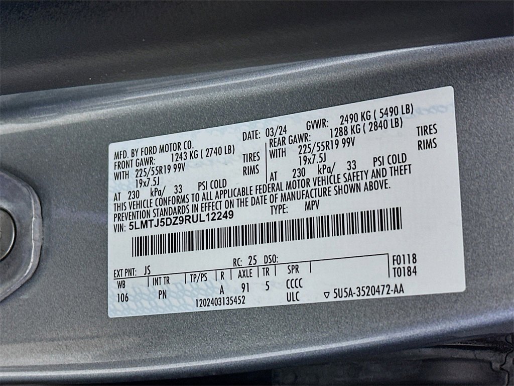 Used 2024 Lincoln Corsair Grand Touring image 32