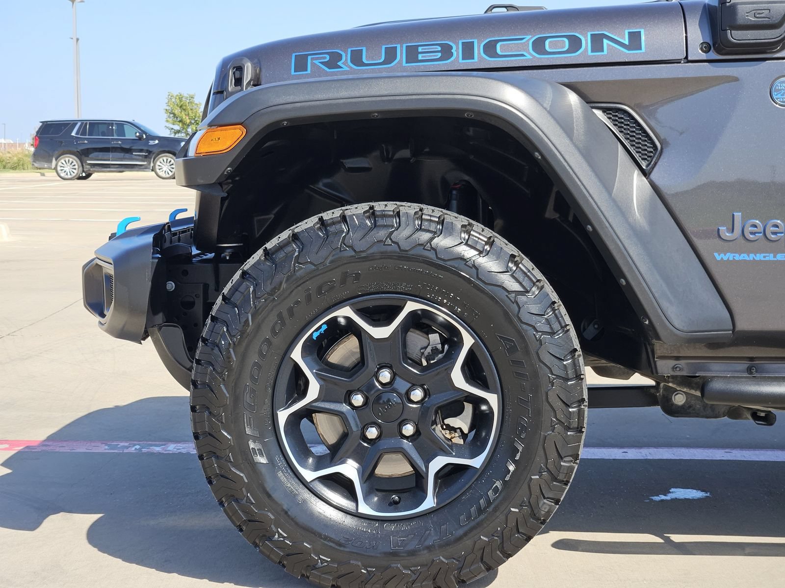 Used 2023 Jeep Wrangler Unlimited Rubicon 4xe AWD/4WD image 11