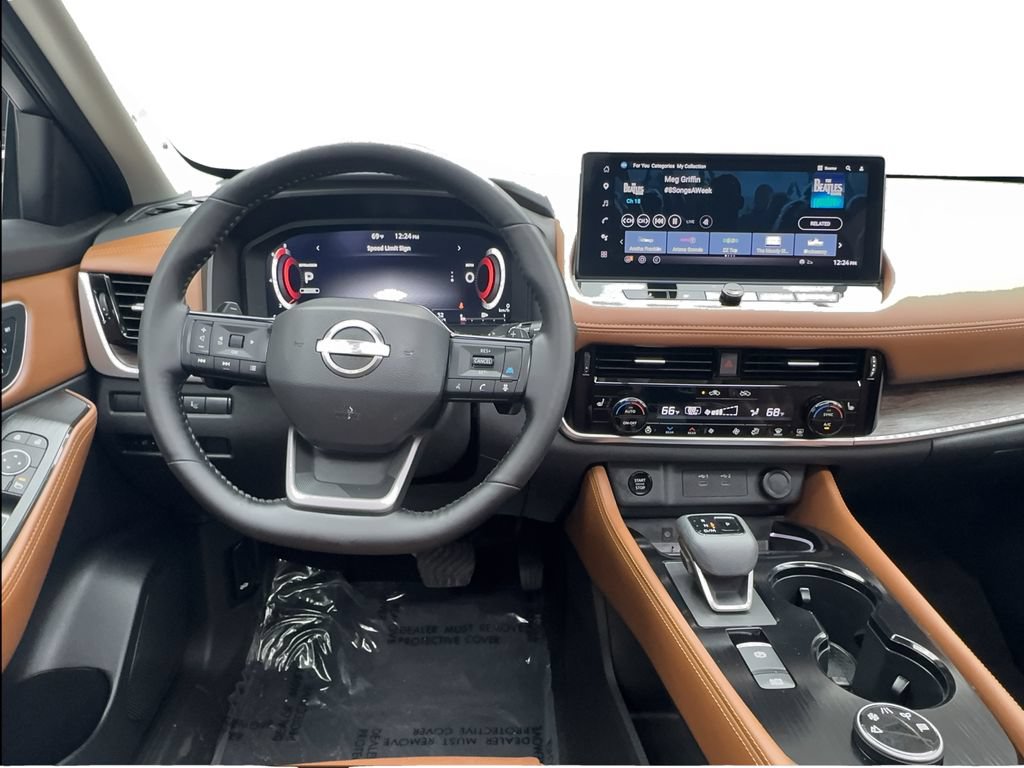Used 2025 Nissan Rogue Platinum w/ Platinum Premium Package AWD/4WD image 38