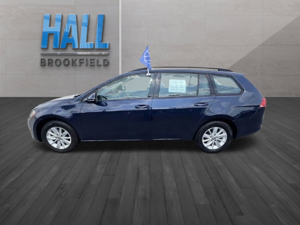 Used 2015 Volkswagen Golf S FWD image 2
