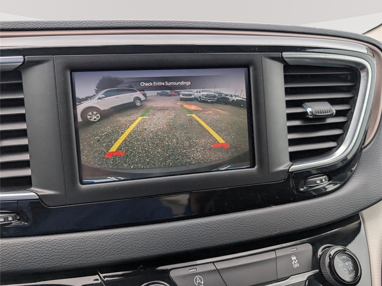 Used 2023 Chrysler Voyager LX FWD image 27