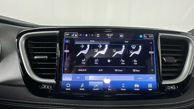 New 2027 Chrysler Pacifica Limited w/ S Appearance Package AWD/4WD image 30