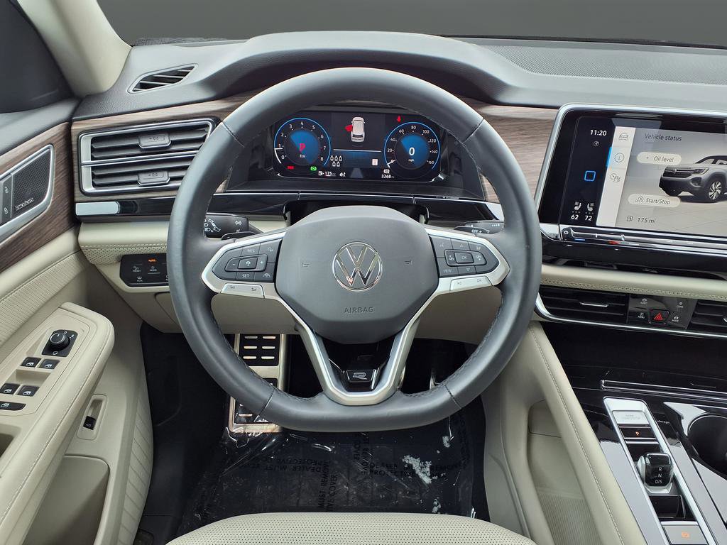 Used 2025 Volkswagen Atlas SEL Premium R-Line image 25