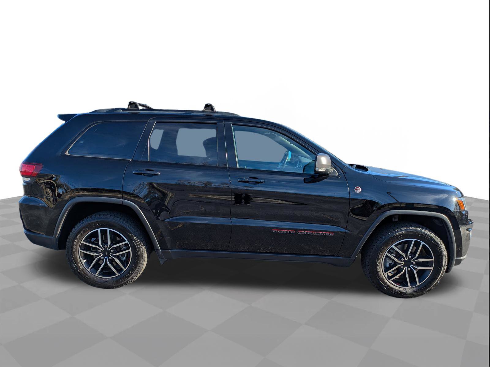 Used 2021 Jeep Grand Cherokee Trailhawk w/ Premium Lighting Group image 3