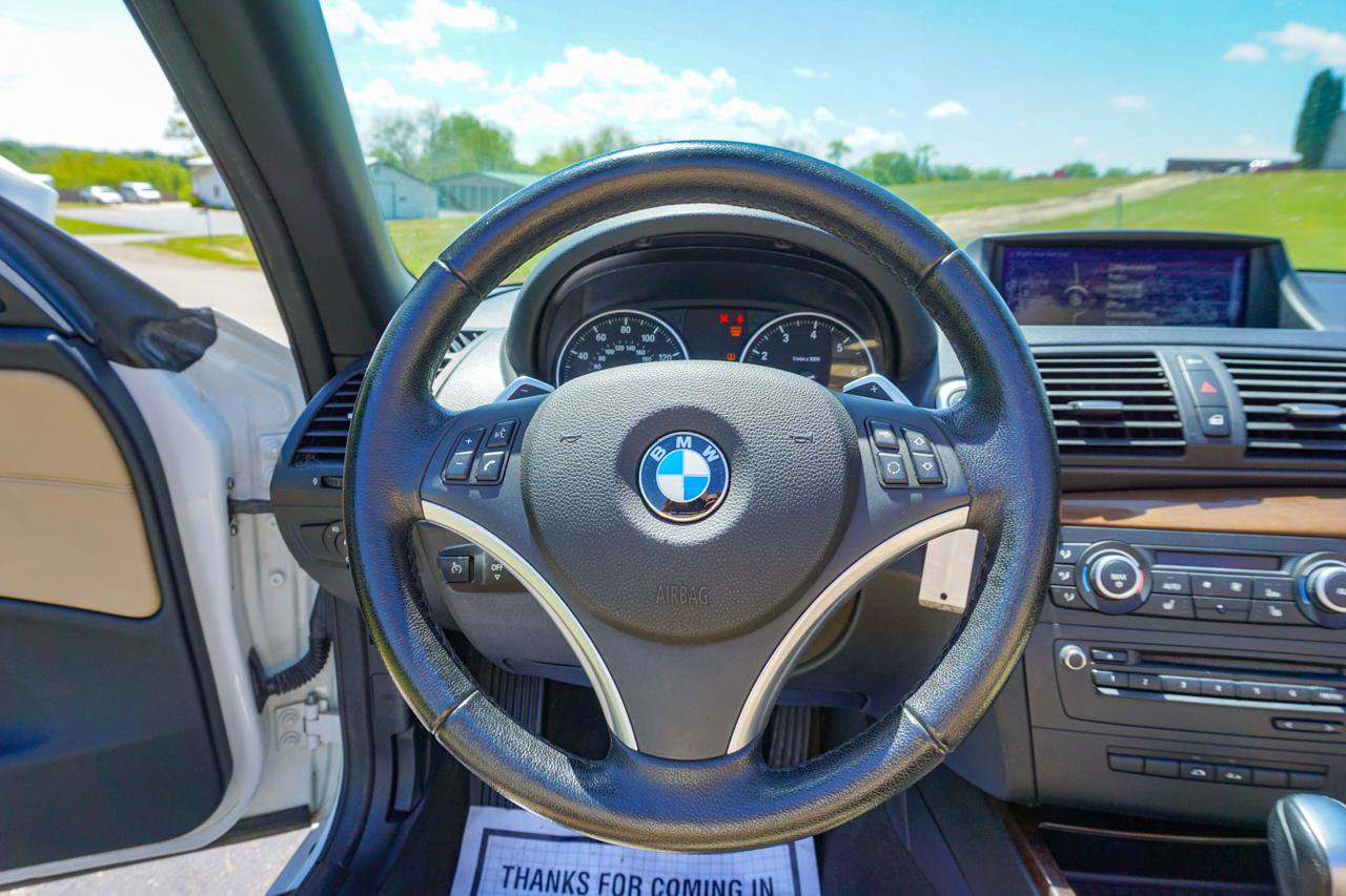 Used 2012 BMW 128i Convertible RWD image 22