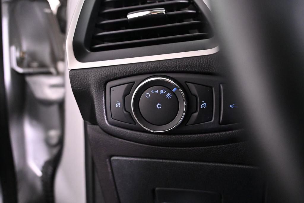 Used 2015 Ford Edge SEL w/ Equipment Group 201A image 22