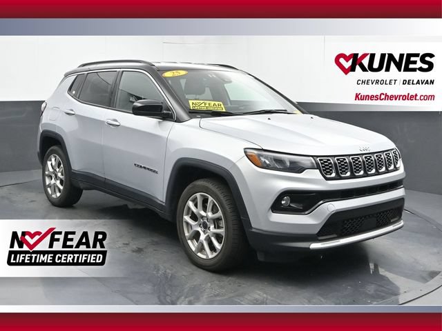 Used 2025 Jeep Compass Limited AWD/4WD image 1