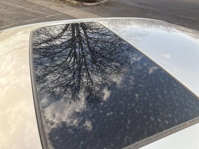 Used 2018 Toyota Avalon Limited w/ Protection Package image 7