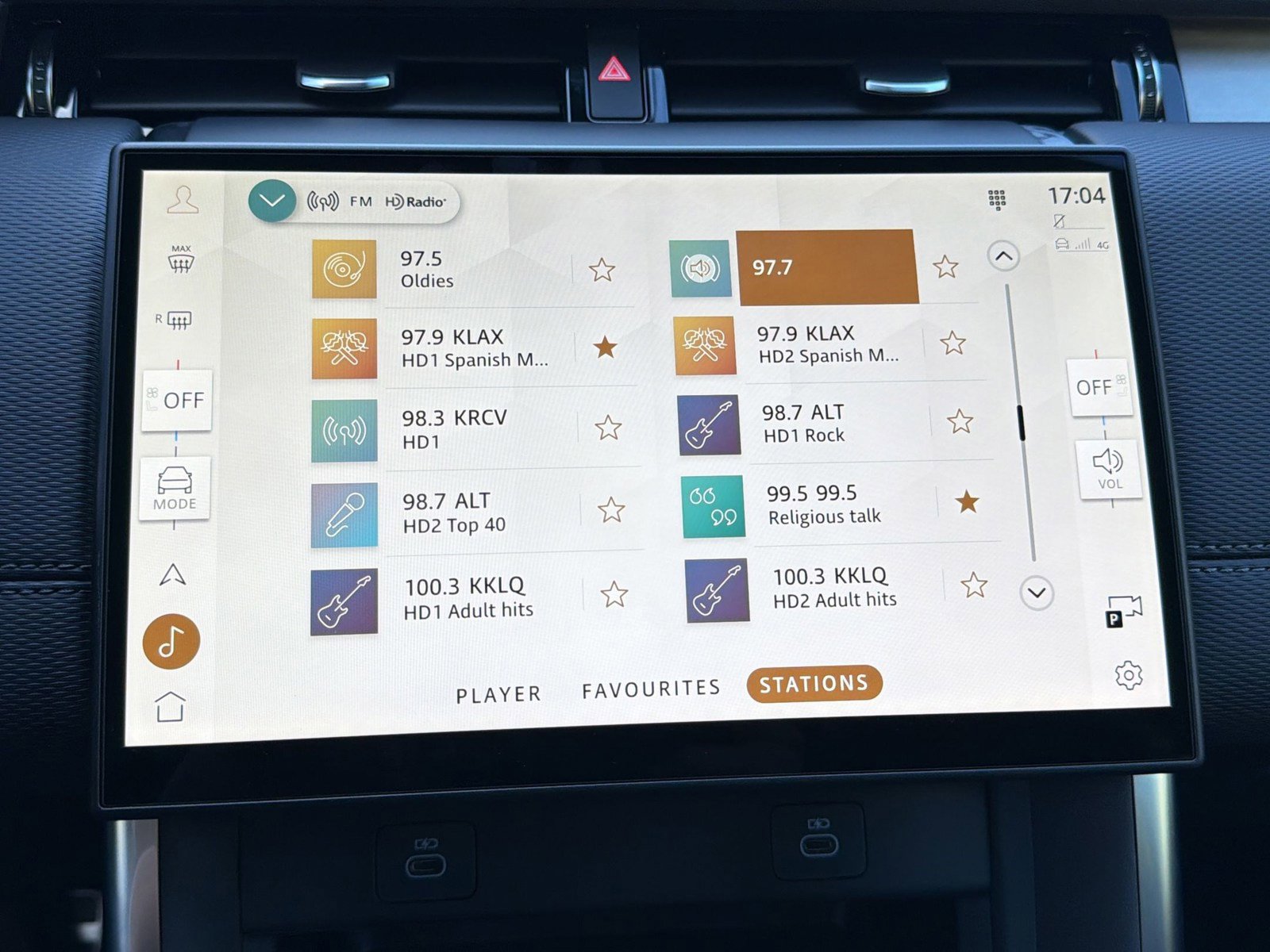 New 2026 Land Rover Discovery Sport Landmark image 23