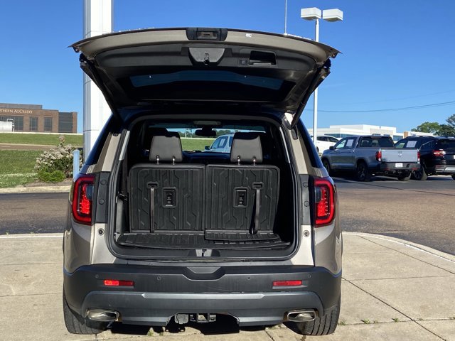 Used 2022 GMC Acadia AT4 w/ Technology Package image 26
