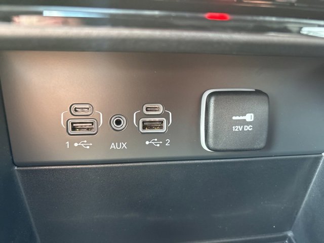 New 2025 Jeep Grand Cherokee Limited w/ Black Appearance Package image 15