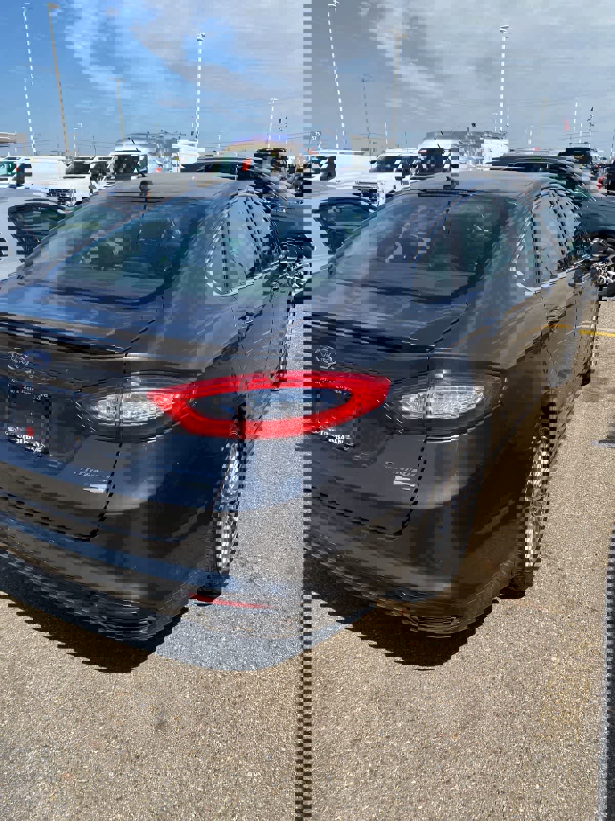 Used 2016 Ford Fusion Titanium image 10