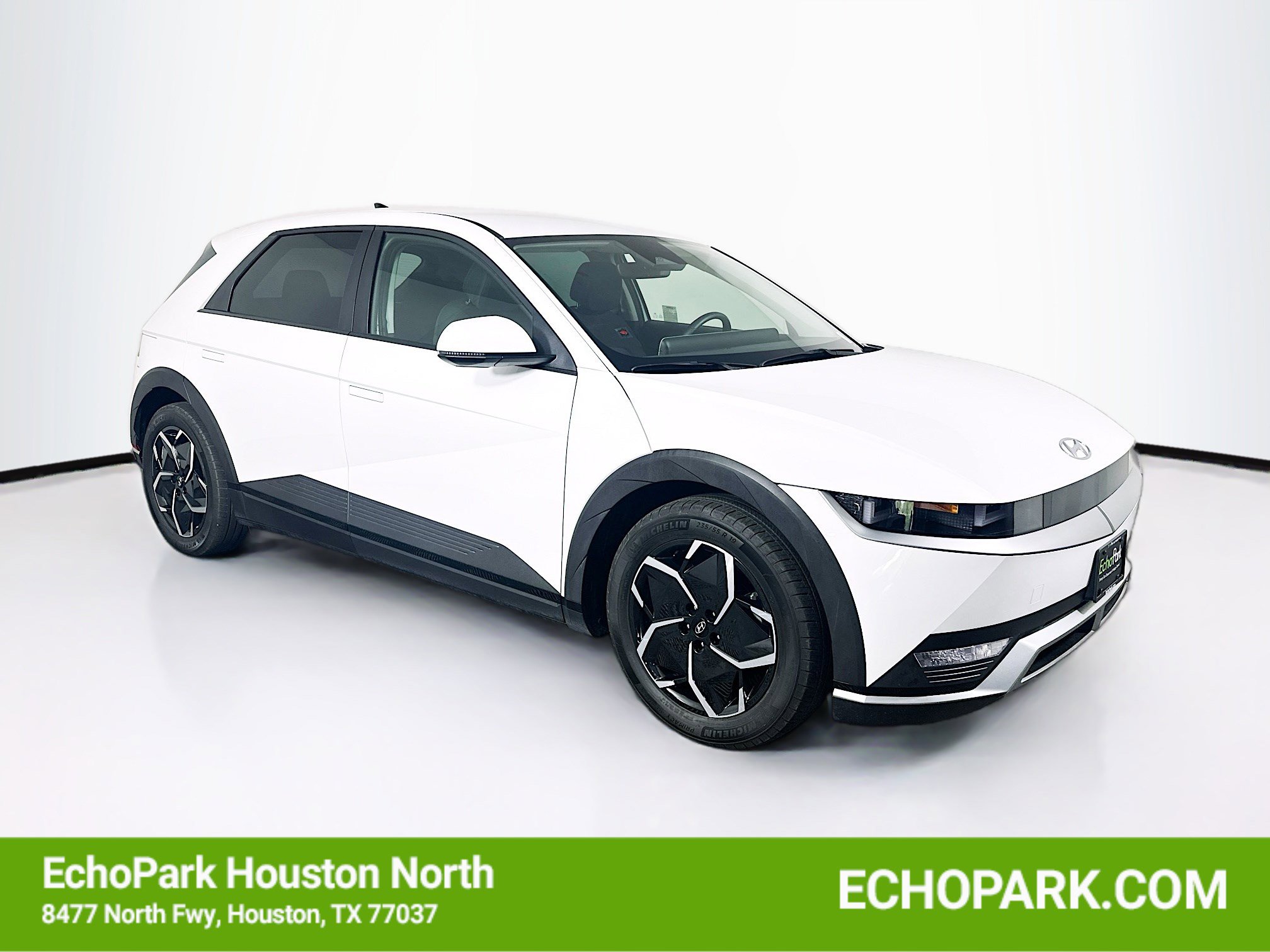 Used 2024 Hyundai Ioniq 5 SE image 1