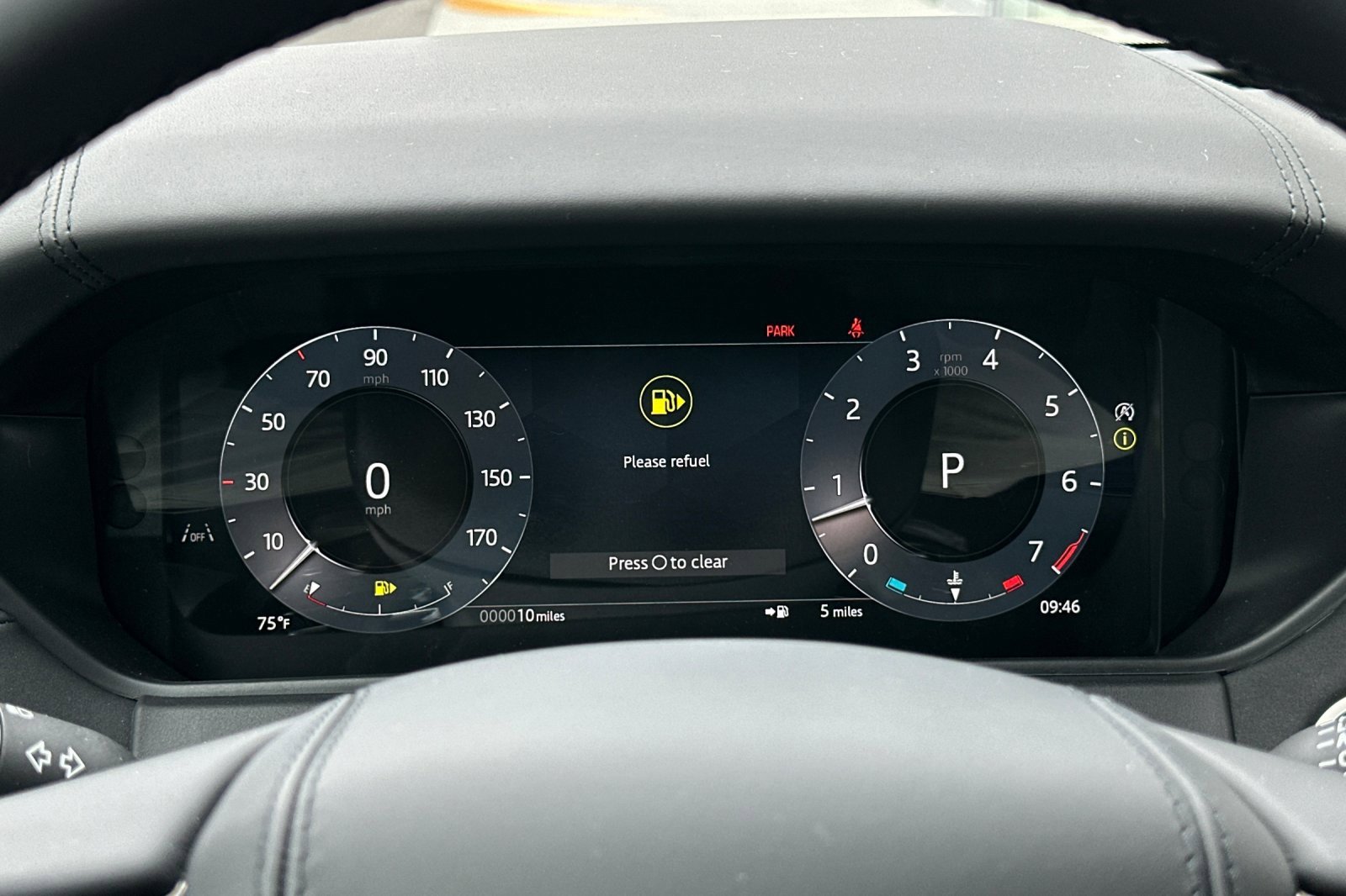 New 2026 Land Rover Range Rover Velar Dynamic SE image 30