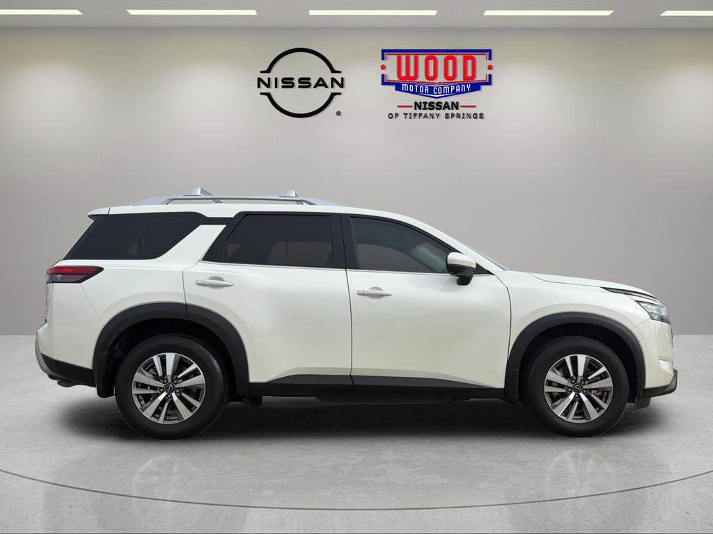 Certified 2023 Nissan Pathfinder SL image 2