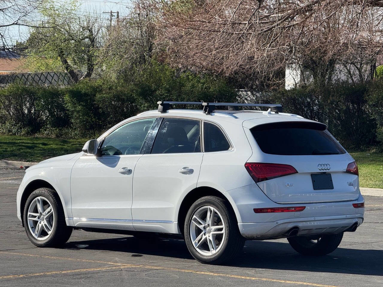 Used 2017 Audi Q5 2.0T Premium Plus w/ Technology Package AWD/4WD image 7
