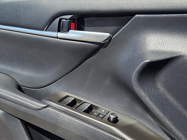 Used 2024 Toyota Camry XSE FWD image 11