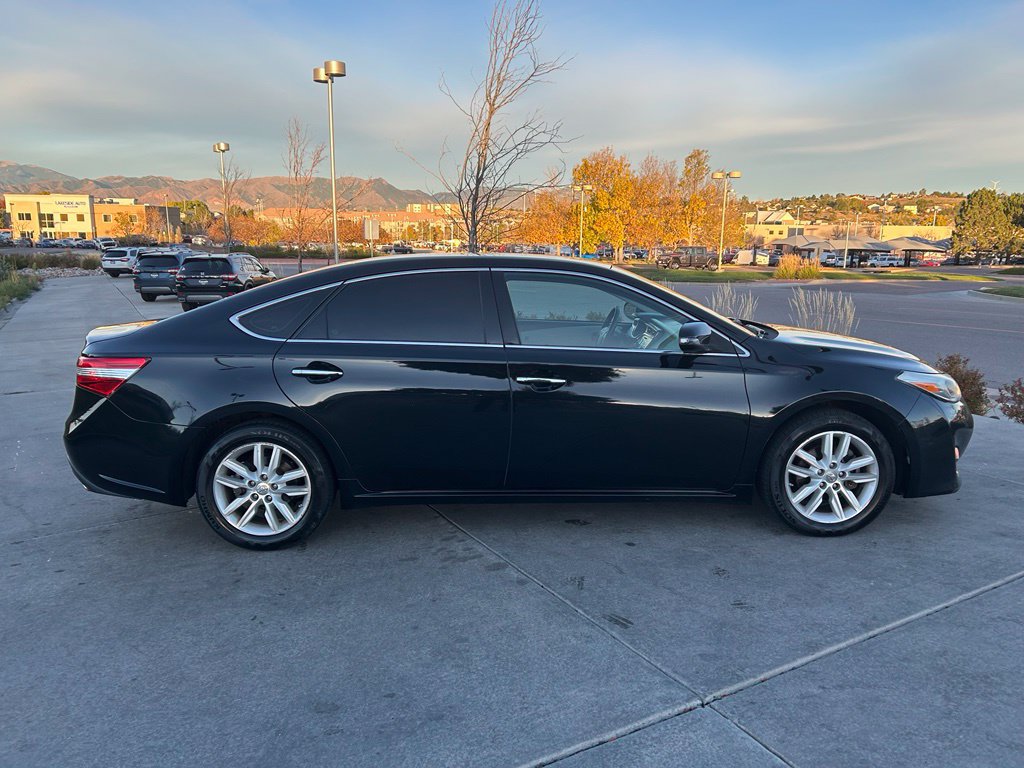 Used 2014 Toyota Avalon XLE FWD image 8