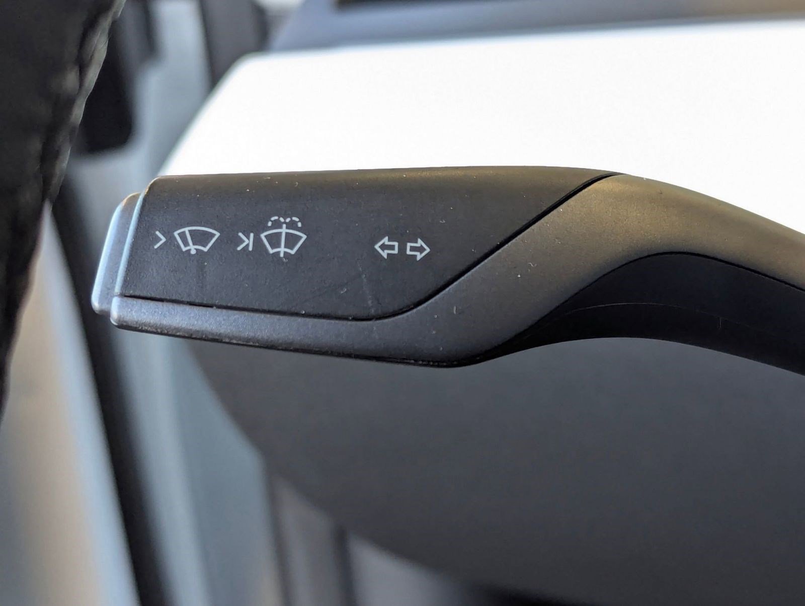 Used 2021 Tesla Model Y Long Range image 18