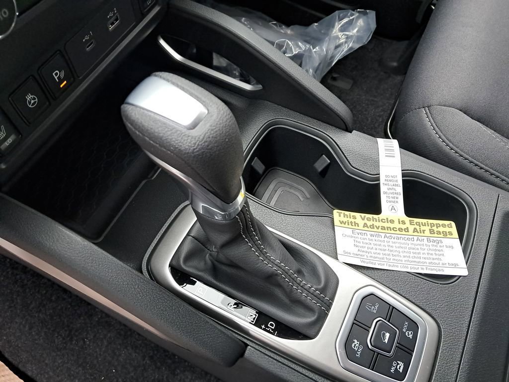 New 2026 Nissan Frontier SV w/ All-Weather Content Package image 33