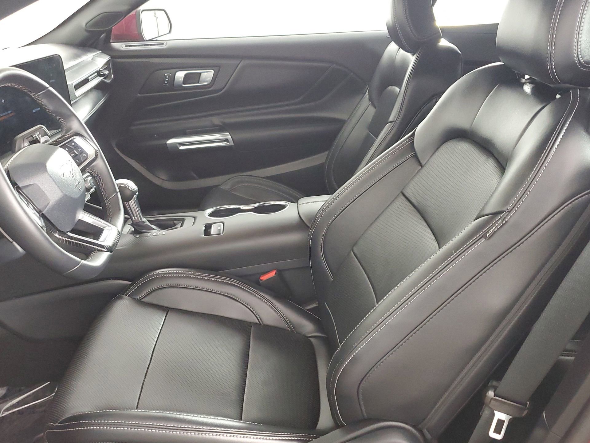 Used 2025 Ford Mustang GT Premium image 22