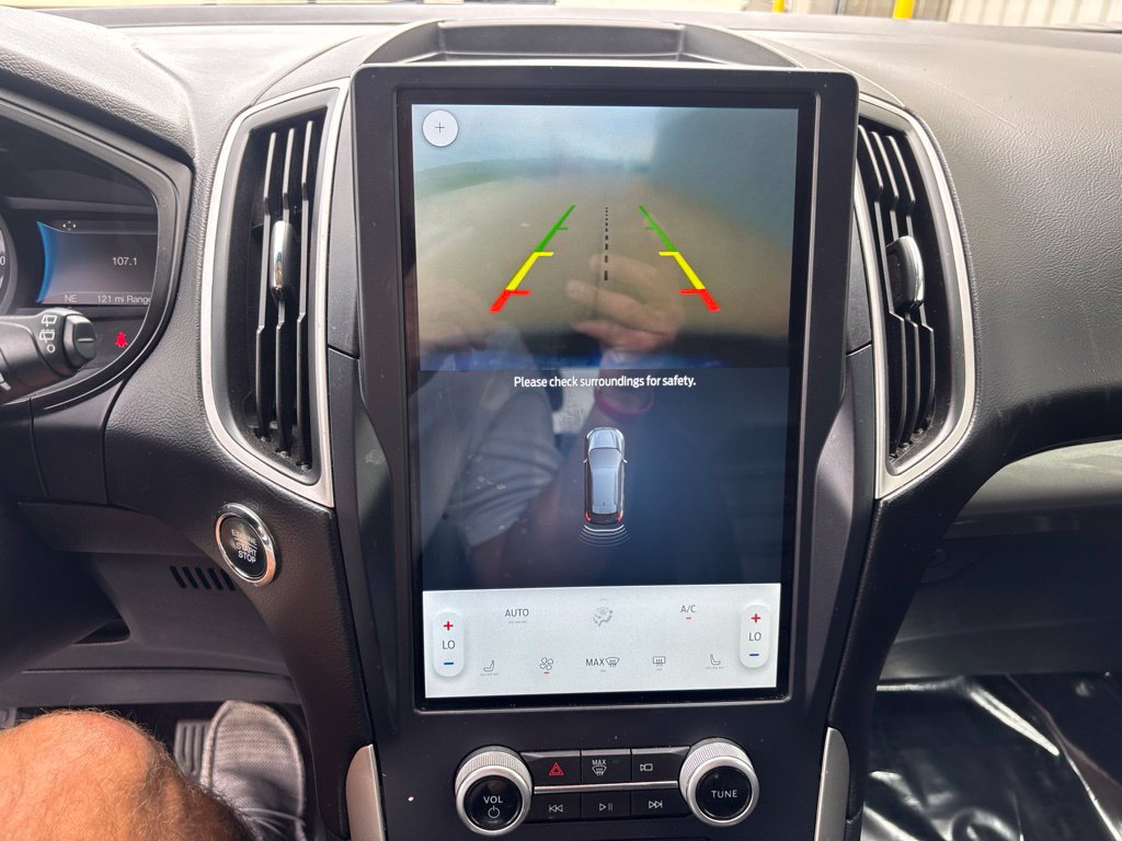 Certified 2023 Ford Edge SEL AWD/4WD image 34