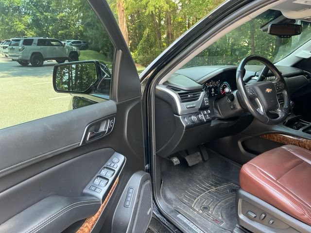 Used 2019 Chevrolet Tahoe Premier w/ Premier Plus Edition AWD/4WD image 4