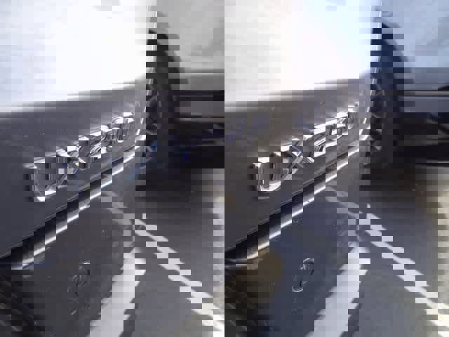 Used 2021 Lexus UX 250h w/ Premium Package image 6