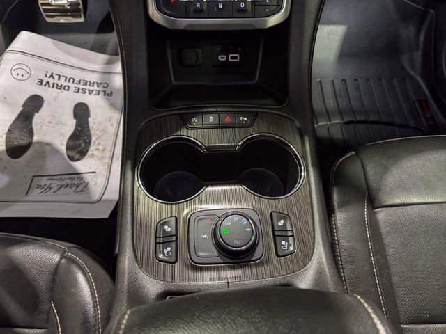 Used 2020 GMC Acadia SLT w/ Driver Alert Package II image 17