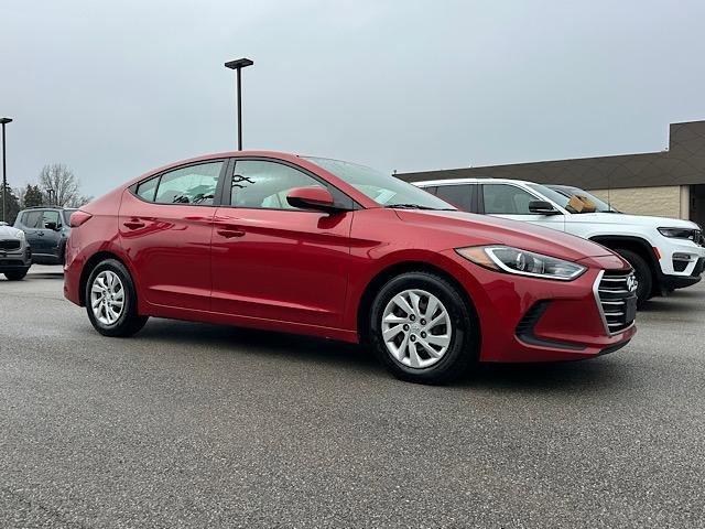 Used 2018 Hyundai Elantra SE image 9