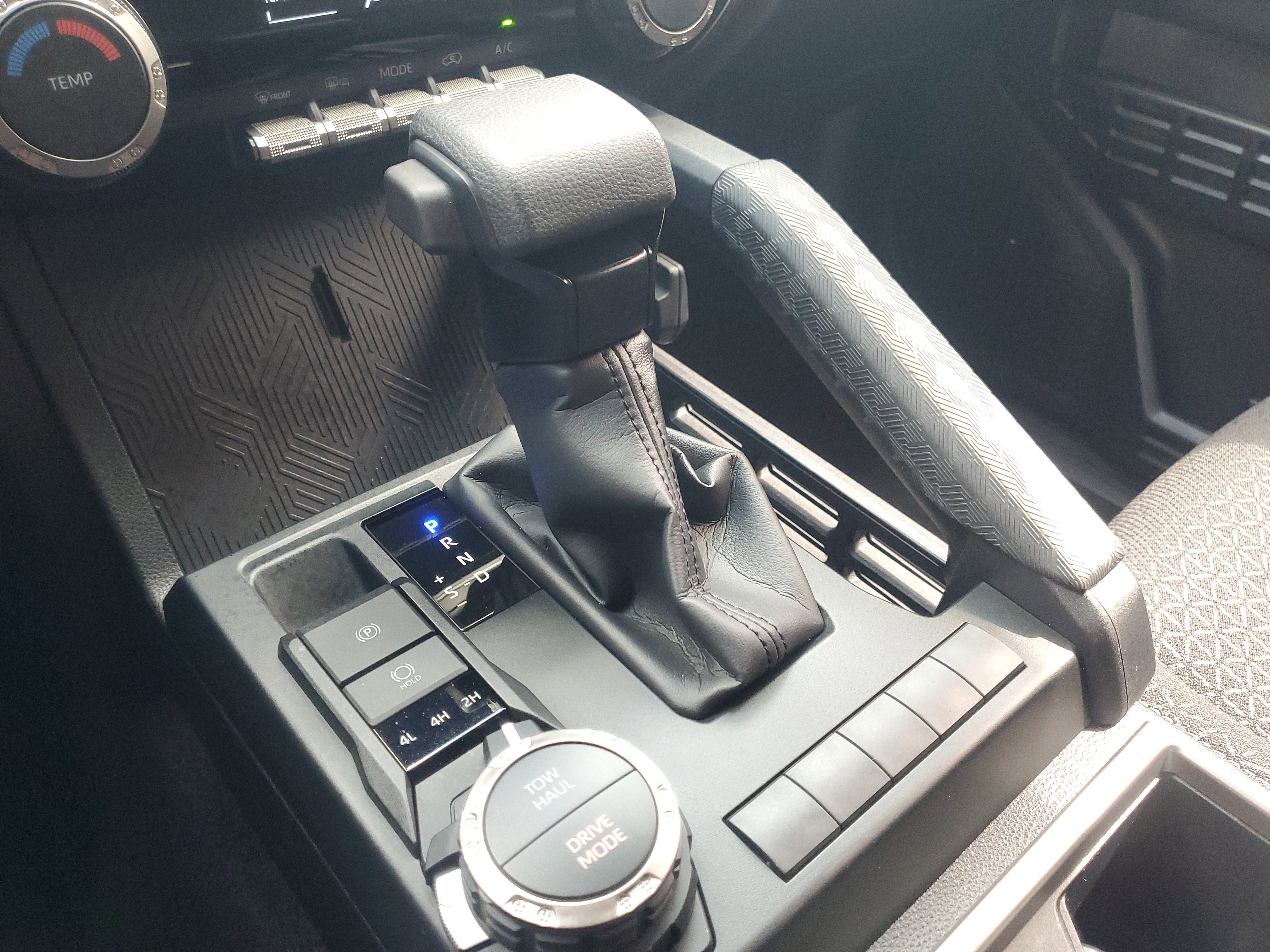 Certified 2025 Toyota 4Runner SR5 AWD/4WD image 29
