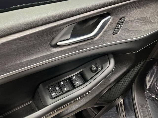 Certified 2024 Jeep Grand Cherokee Limited image 28