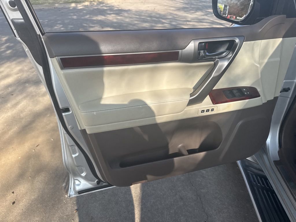 Used 2013 Lexus GX 460 Premium image 15