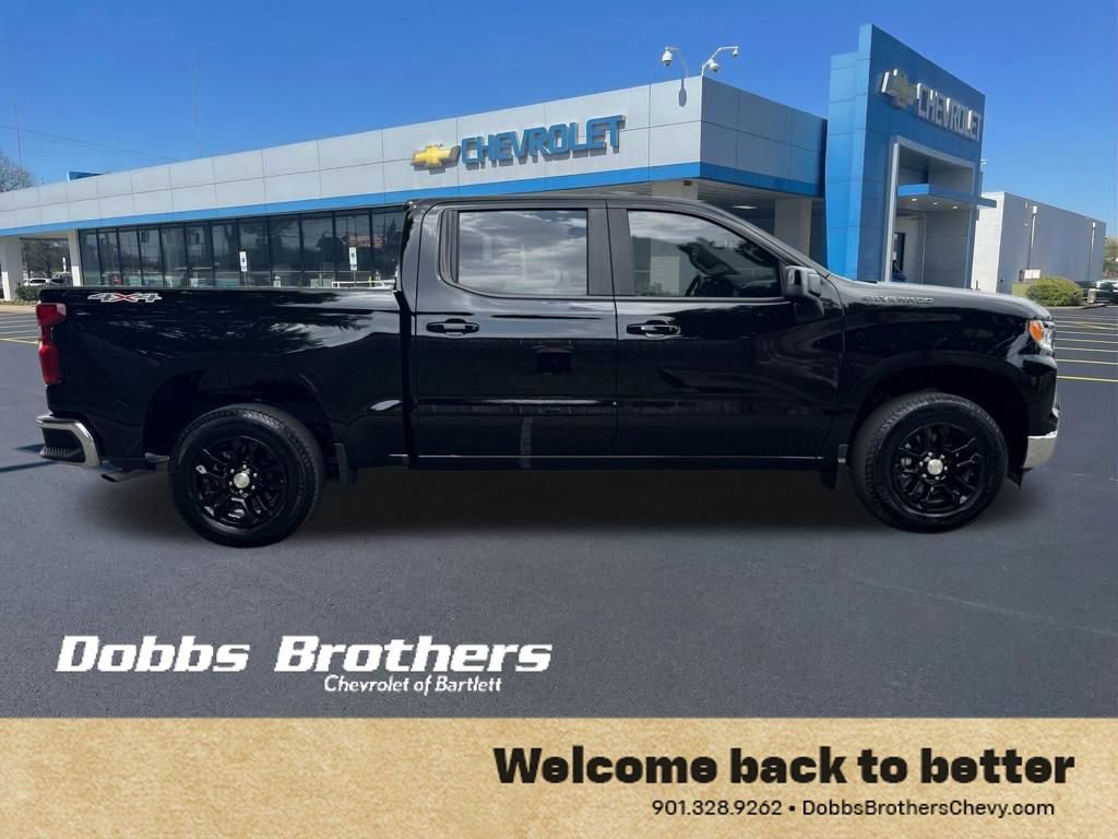 Used 2025 Chevrolet Silverado 1500 LT AWD/4WD image 8