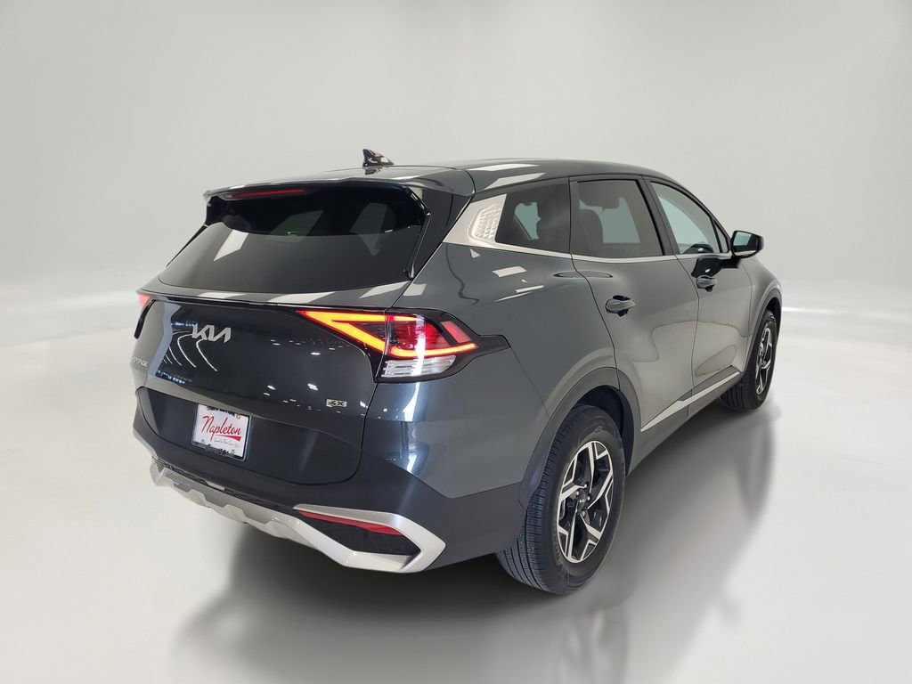 Used 2023 Kia Sportage LX image 6