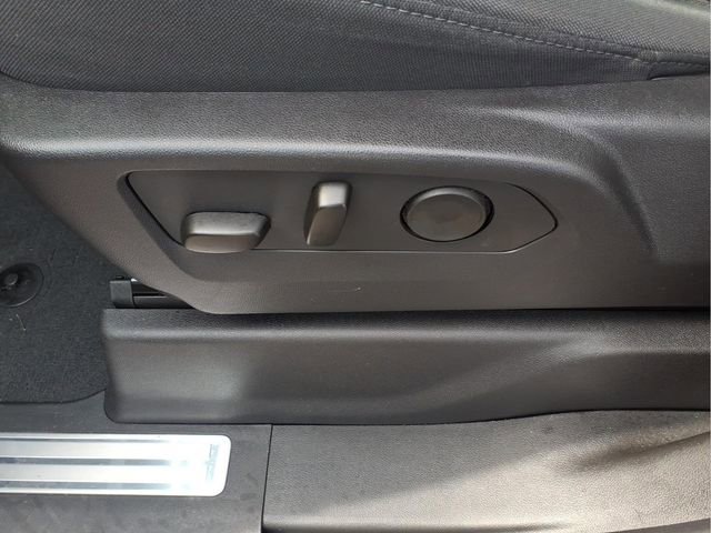 Used 2024 Chevrolet Silverado 1500 LT image 12