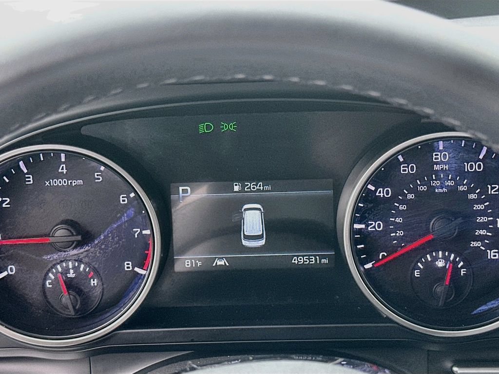 Certified 2024 Kia Carnival LX FWD image 12
