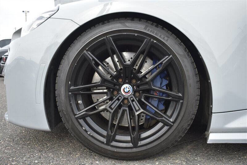 Used 2023 BMW M2 w/ Lighting Package image 10