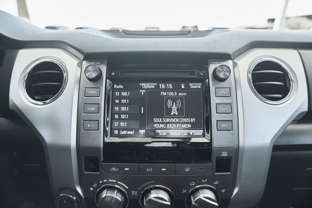 Used 2019 Toyota Tundra SR5 w/ SR5 Upgrade Package image 40