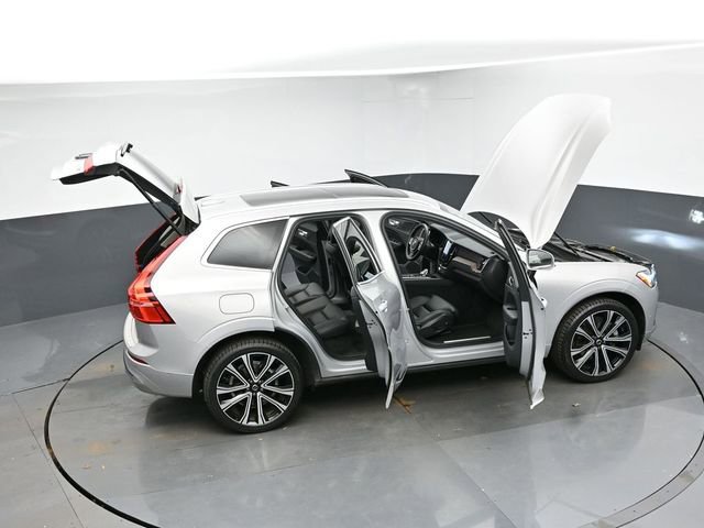 Used 2023 Volvo XC60 B6 Ultimate w/ Protection Package Premier image 49