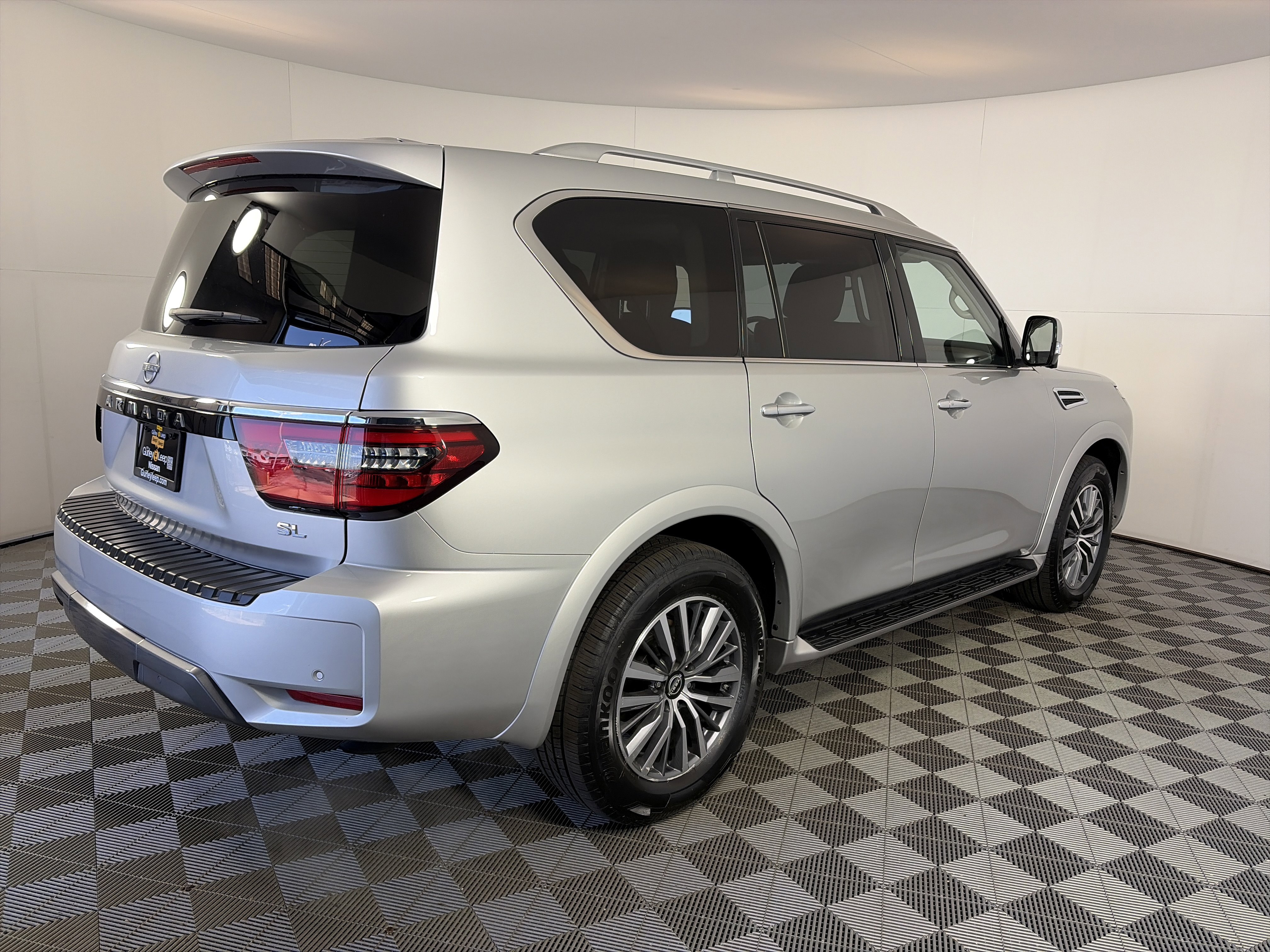 Certified 2024 Nissan Armada SL AWD/4WD image 11