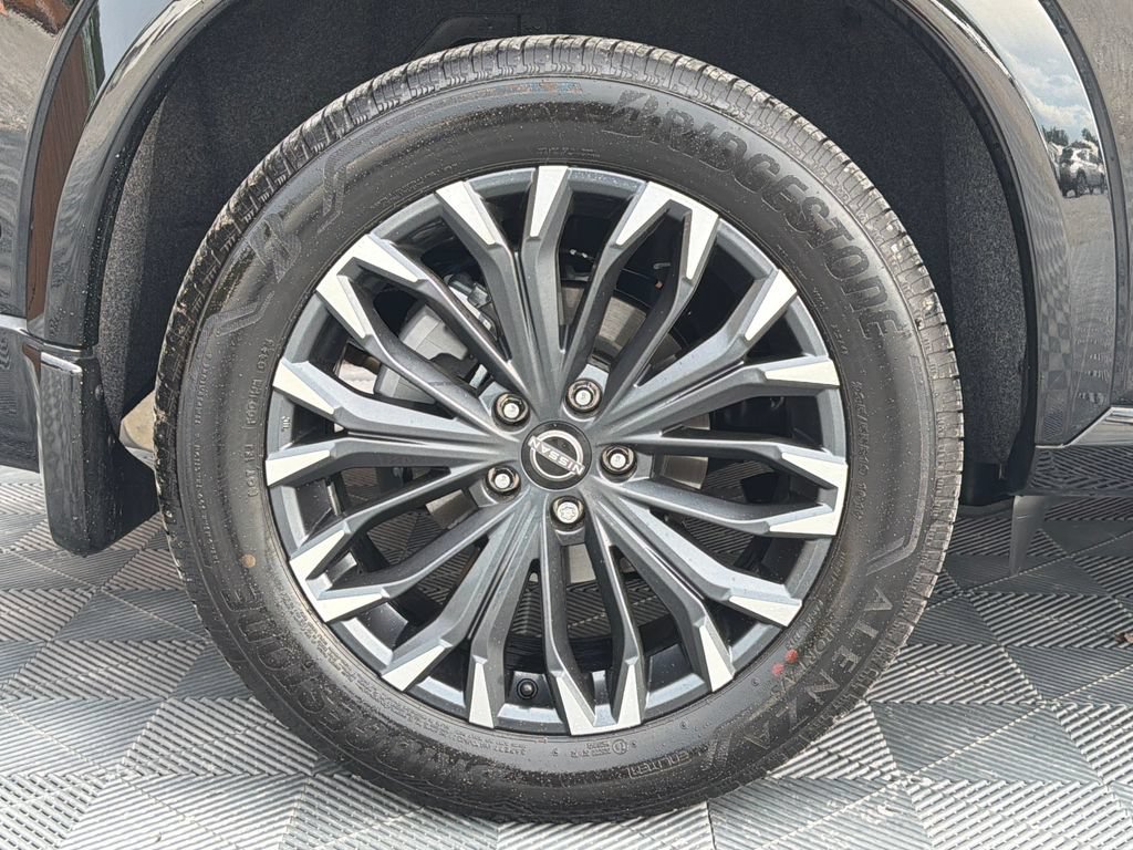 Used 2025 Nissan Rogue Platinum w/ Platinum Premium Package FWD image 21