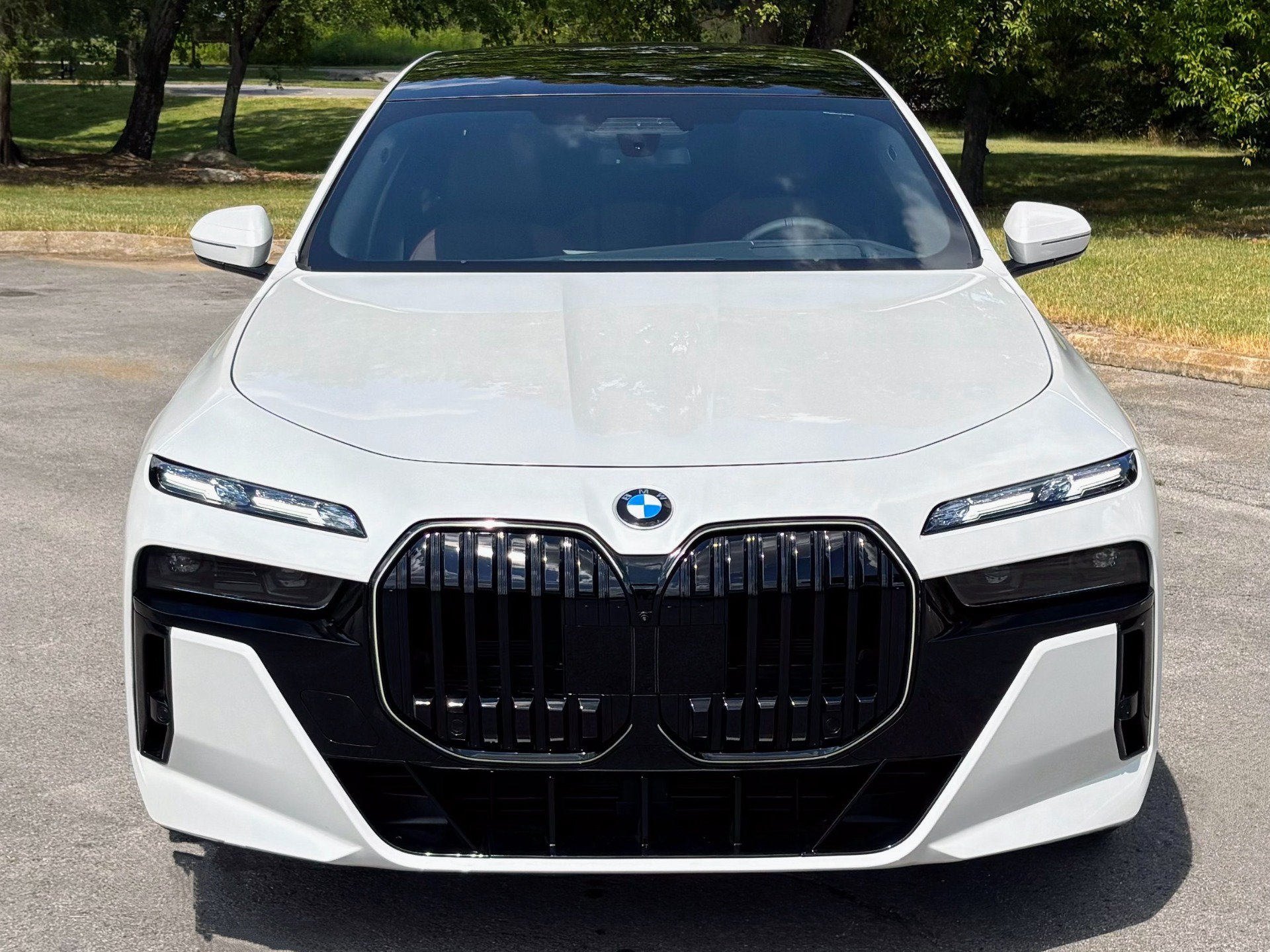 Used 2026 BMW 740i xDrive w/ Executive Package AWD/4WD image 5