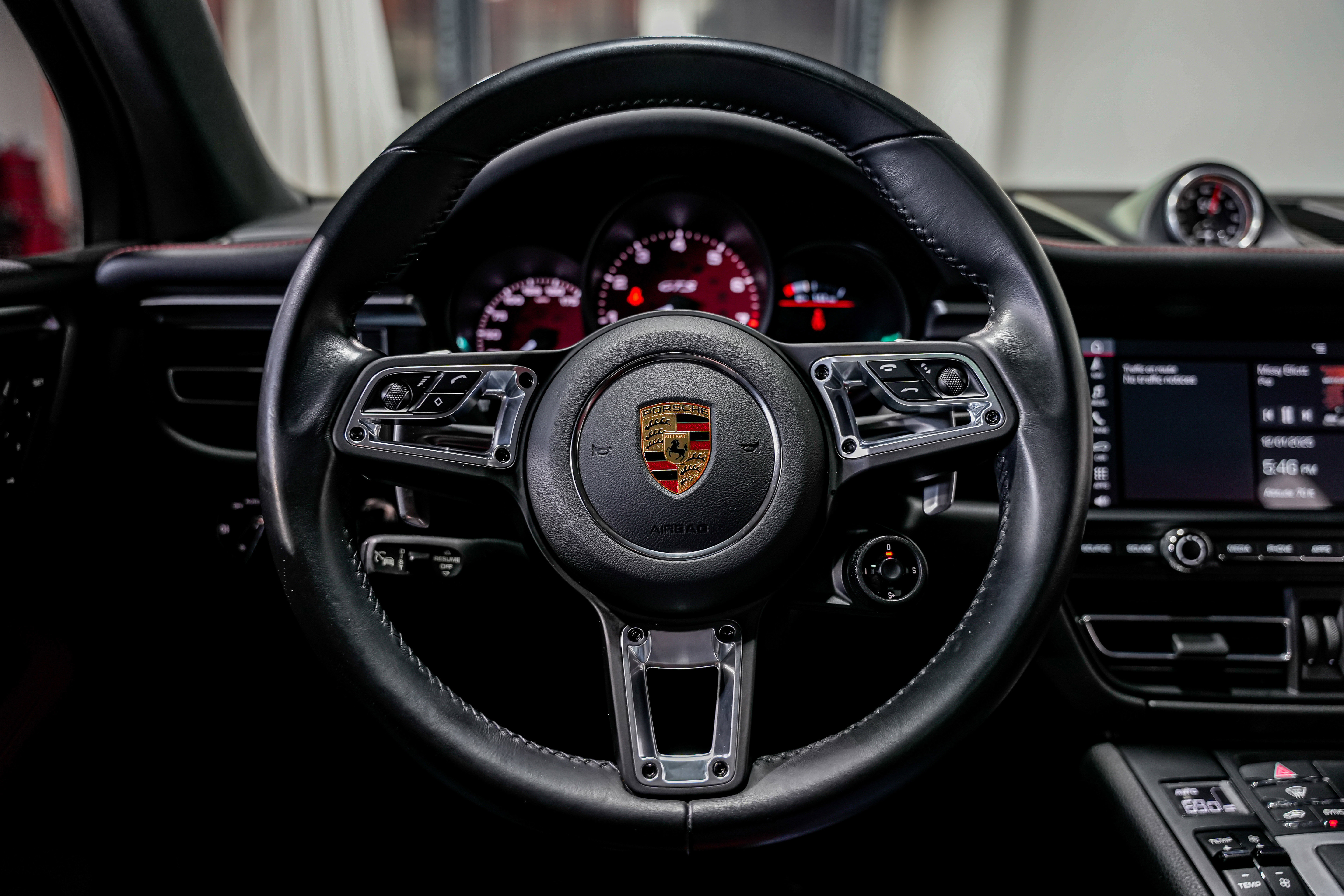 Used 2021 Porsche Macan GTS image 10