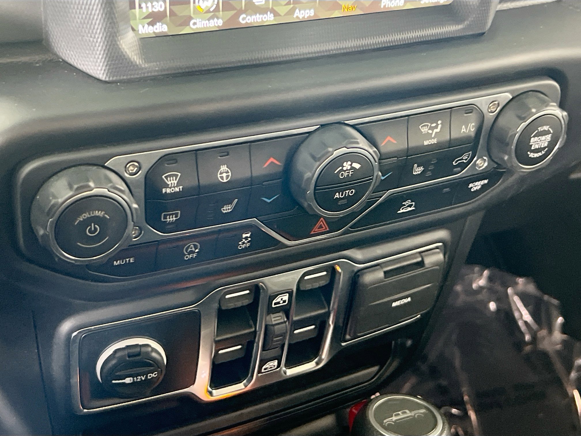 Used 2022 Jeep Gladiator Willys image 16