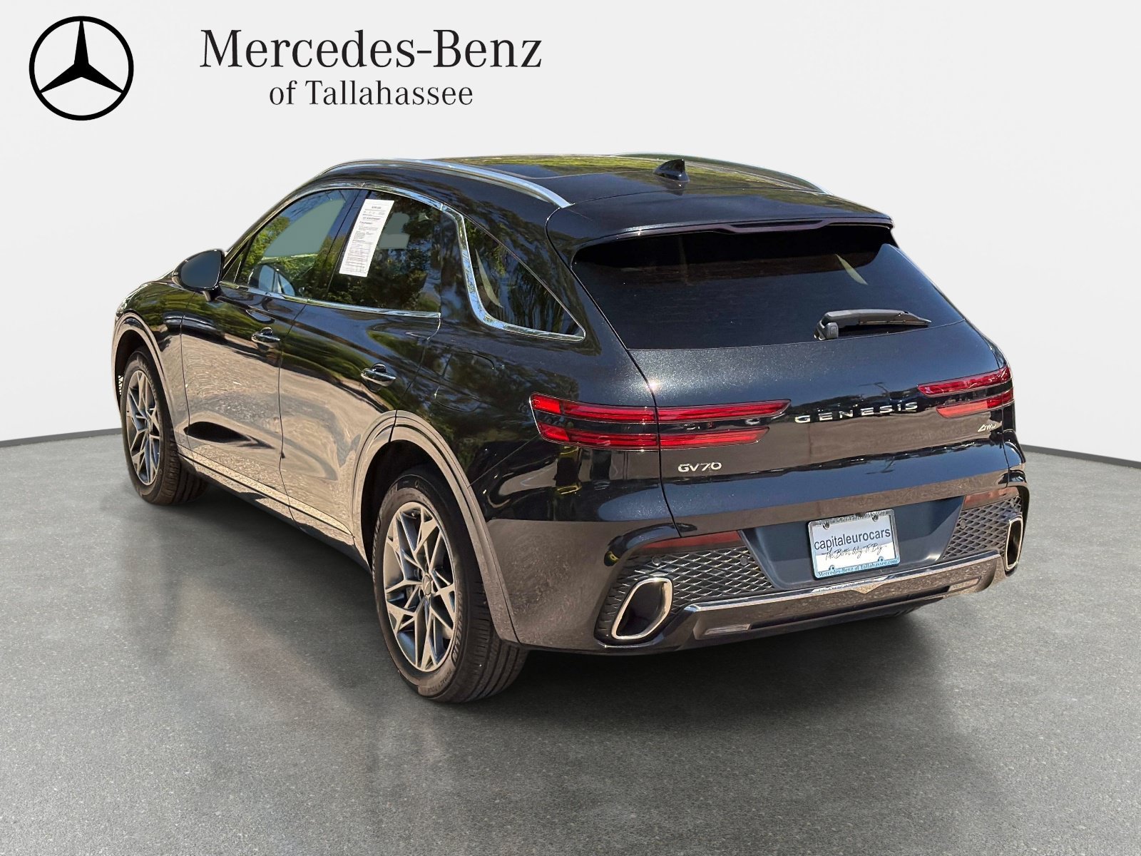 Used 2023 Genesis GV70 2.5T w/ Select Package AWD/4WD image 7