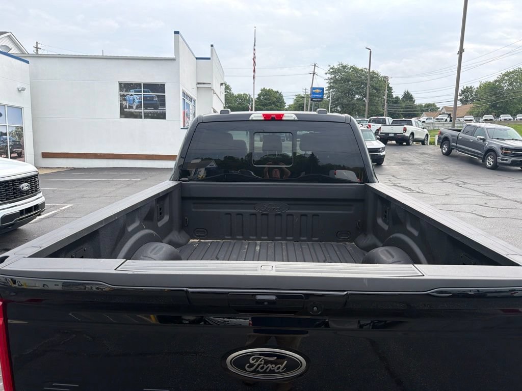 Used 2026 Ford F350 Lariat w/ Black Appearance Package AWD/4WD image 8