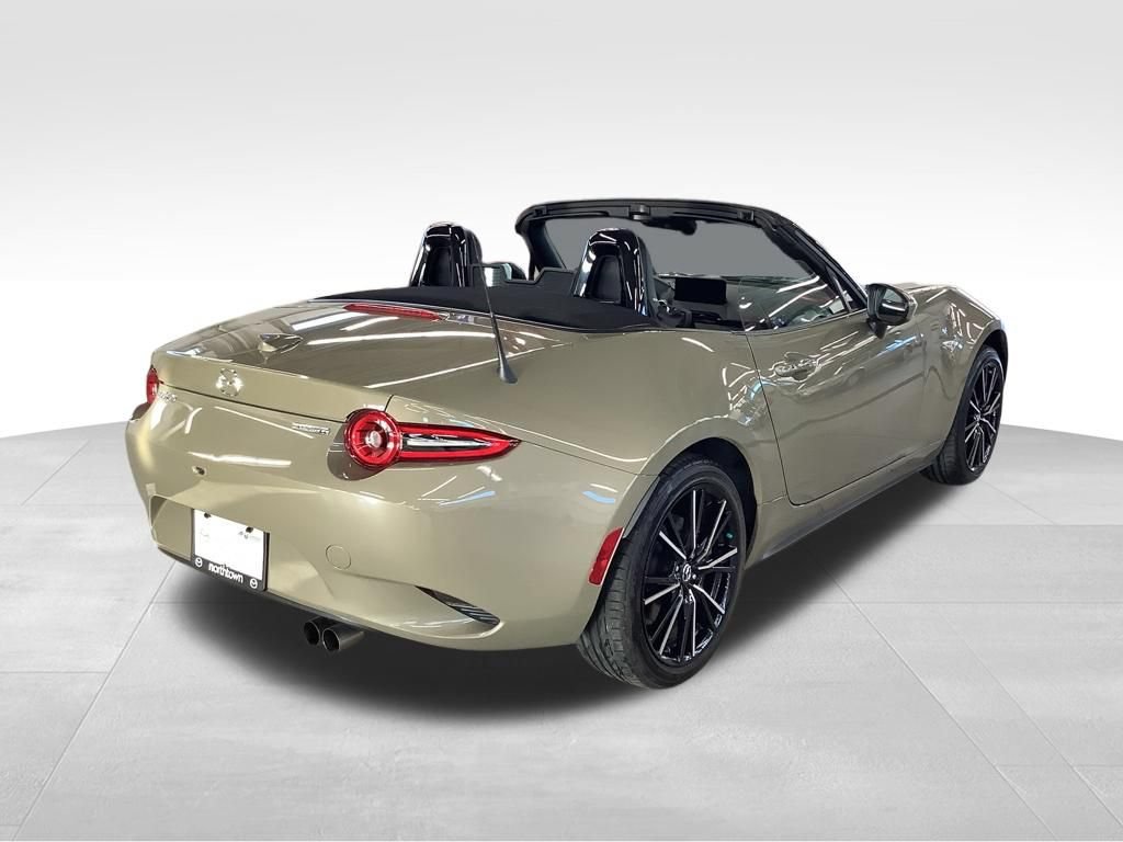 Certified 2024 MAZDA MX-5 Miata Grand Touring RWD image 28
