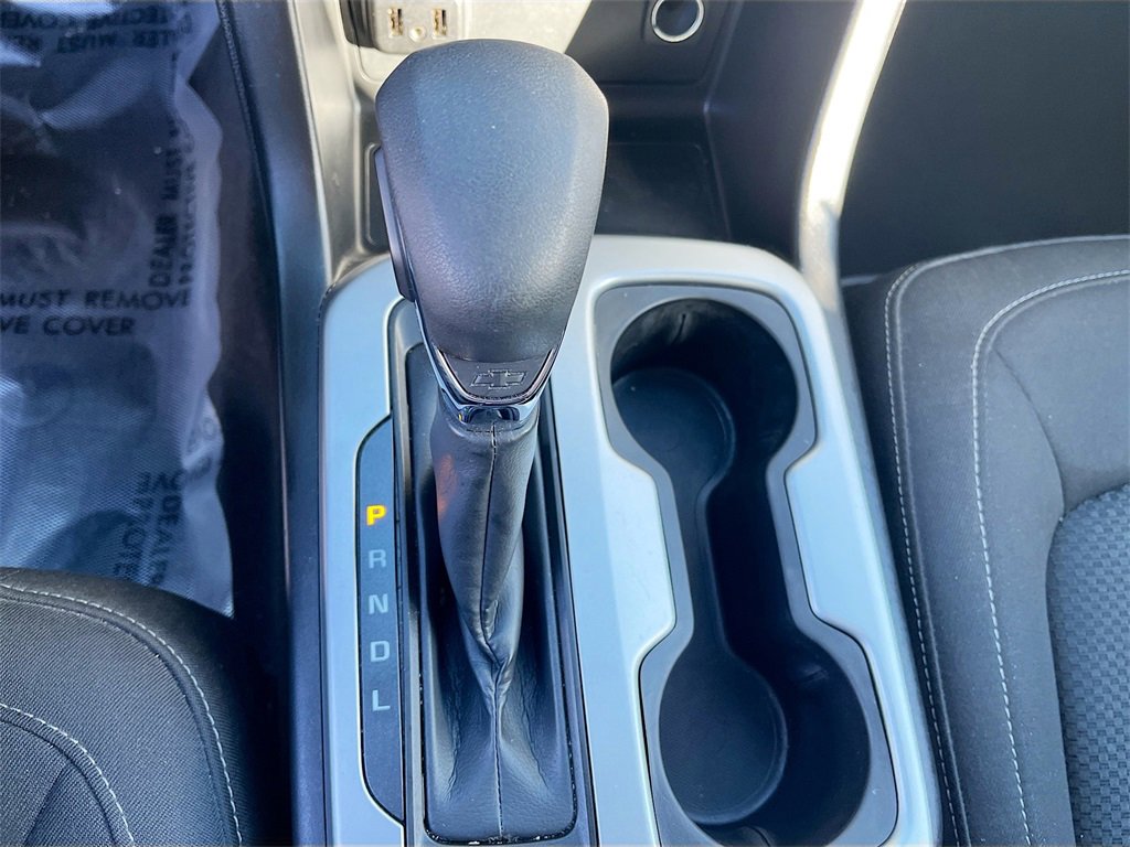 Used 2022 Chevrolet Colorado LT w/ Safety Package image 16