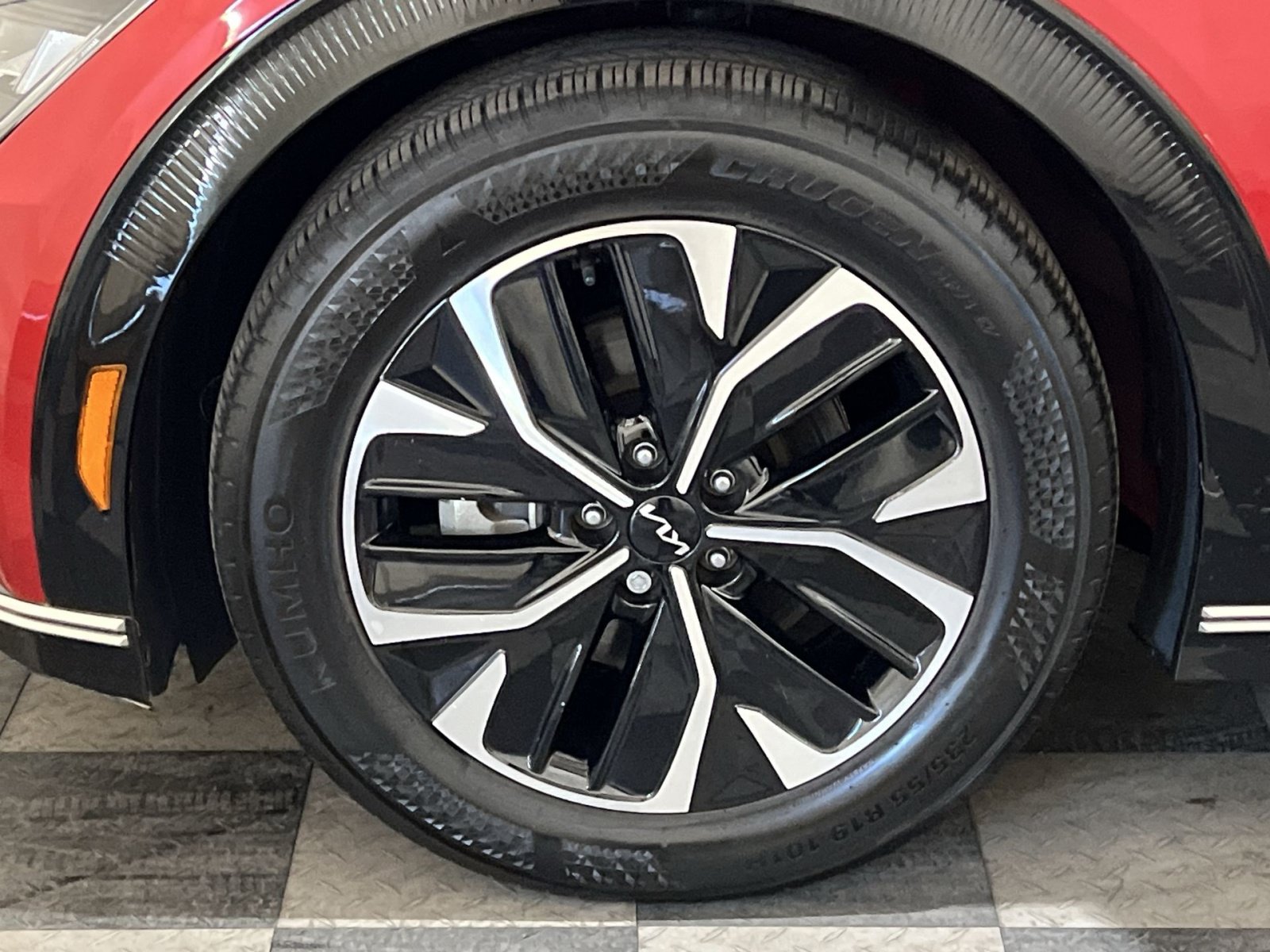 Used 2023 Kia EV6 Wind AWD/4WD image 15